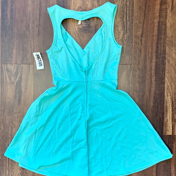 Kirra Heart Keyhole Dress - Picture 2 of 4